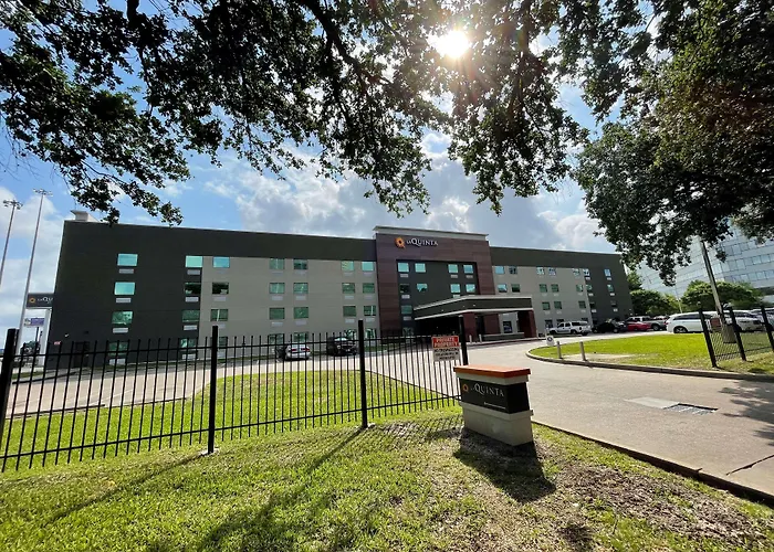 La Quinta By Wyndham Houston Southwest